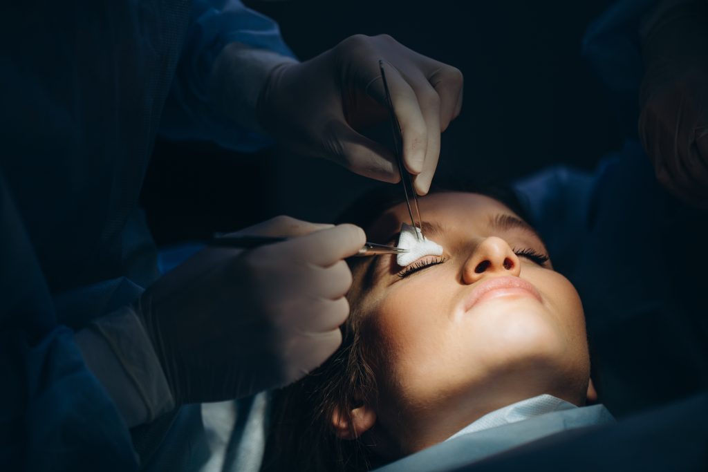 procedimiento de Blefaroplastia